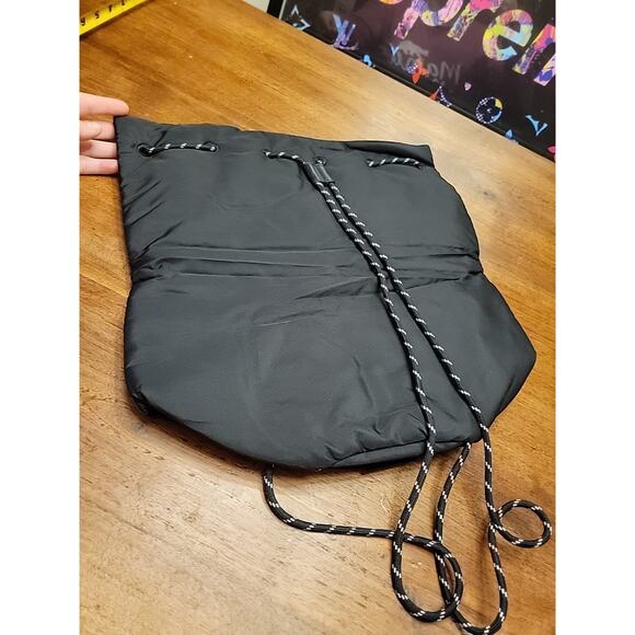 Victoria's Secret PINK Drawstring Bag Backpack Carry On Adjustable Mesh Black - Picture 6 of 9